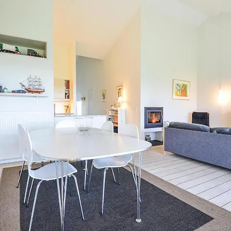 Amazing Apartment In Ebeltoft With Sauna *